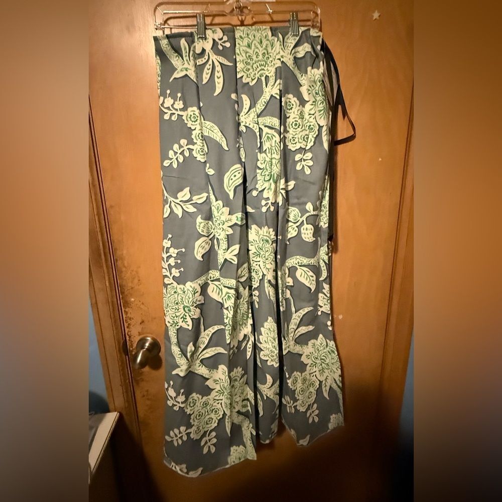 Damsel In this Dress Tulip Skirt in Greenhouse Floral Drawstring Waist OSFM NWT
